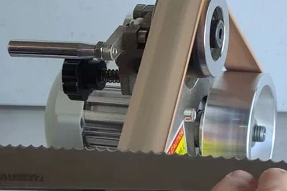 Blade Runner professional knife sharpening